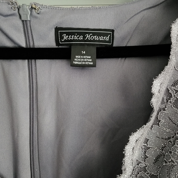 Jessica Howard Silver Glitter V-Neck Cocktail Dress - Picture 4 of 6
